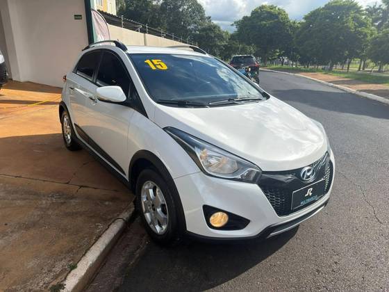 HYUNDAI HB20X 1.6 16V PREMIUM FLEX 4P AUTOMÁTICO